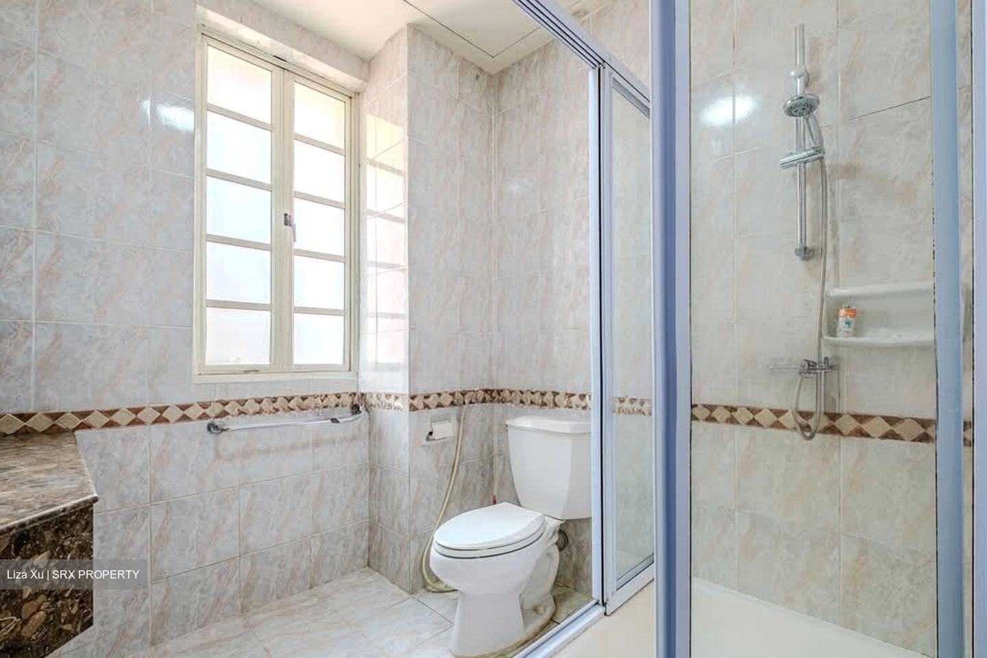 Seagull Walk (D16), Terrace #566596031